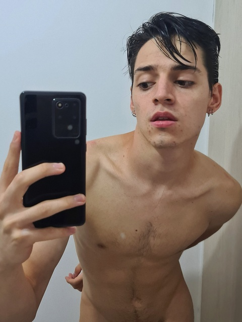 Leaked alejorestrepo header onlyfans leaked
