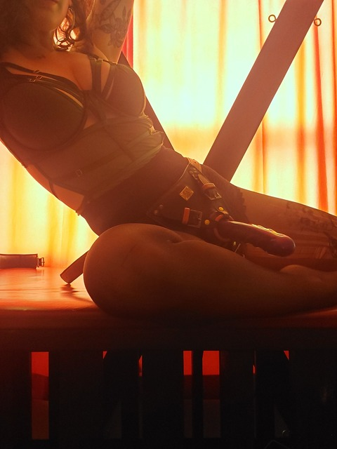 Leaked alphagoddessaurora header onlyfans leaked