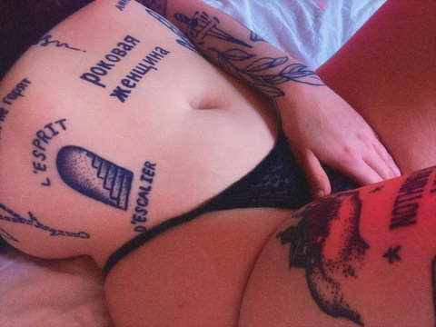 Leaked arianalgrande header onlyfans leaked