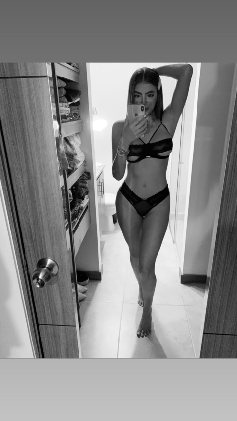 Leaked avril_ header onlyfans leaked