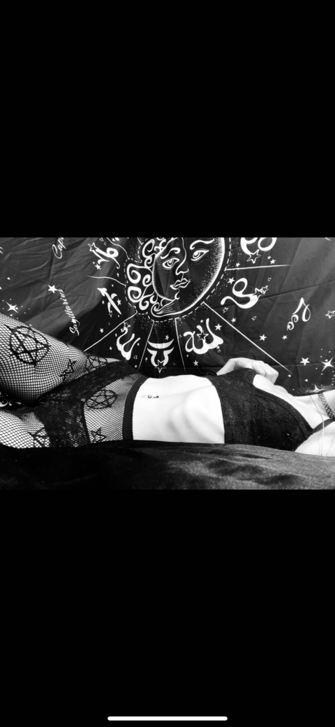 Leaked baby.pale header onlyfans leaked