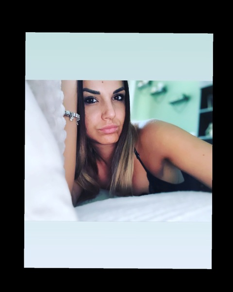 Leaked bellaesimpatica header onlyfans leaked