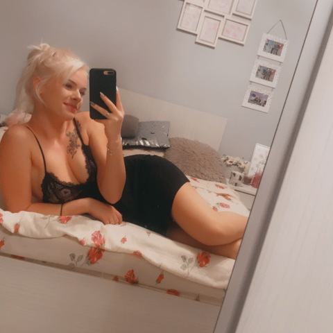 Leaked blondiebaby213 header onlyfans leaked