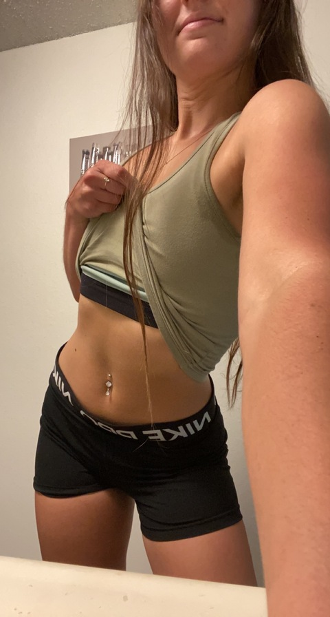 Leaked bombshellbrunett99 header onlyfans leaked