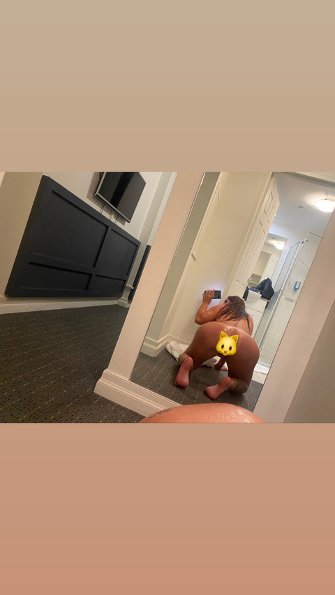 Leaked carla_domonique header onlyfans leaked