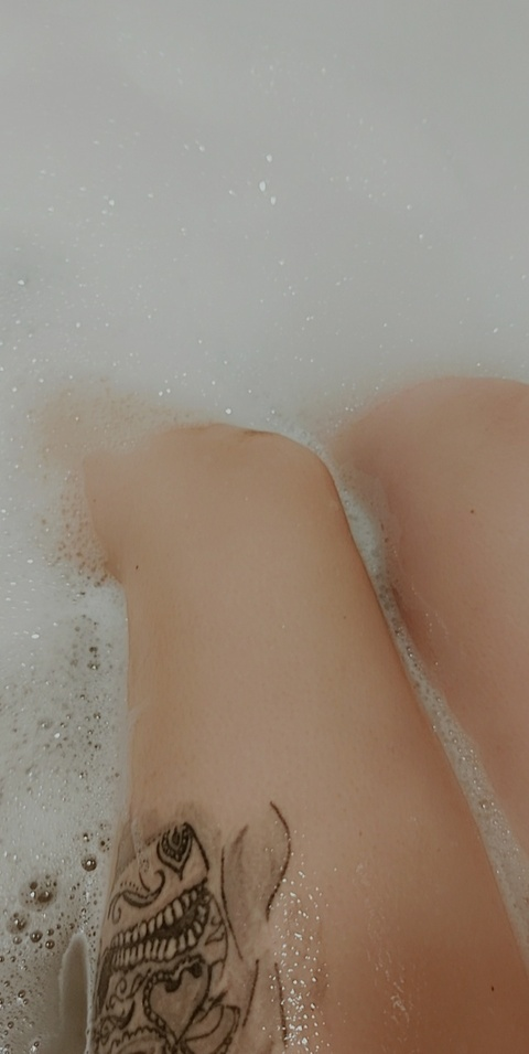 Leaked codylouise header onlyfans leaked