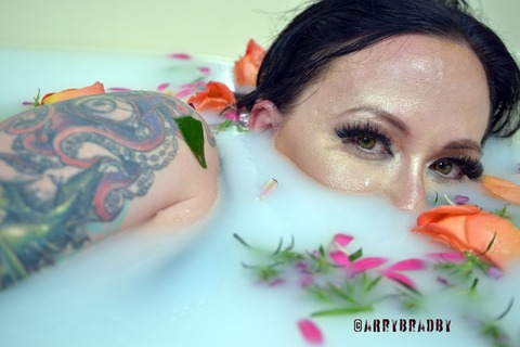 Leaked delylaberlin header onlyfans leaked