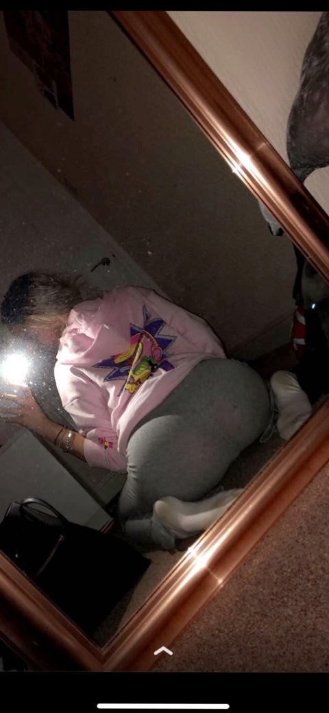 Leaked ellz.mai header onlyfans leaked