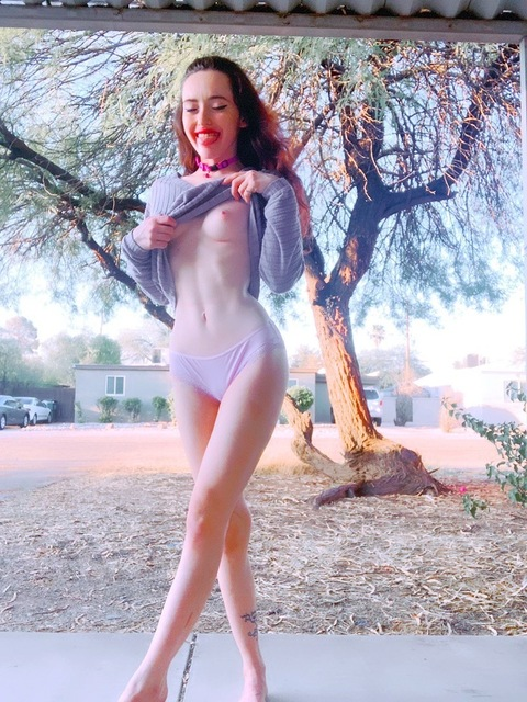 Leaked emeryeverest header onlyfans leaked