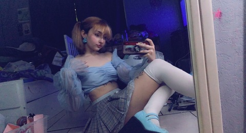 Leaked emiliarenee header onlyfans leaked