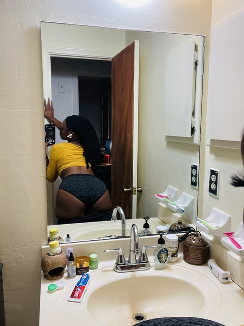 Leaked femalee header onlyfans leaked