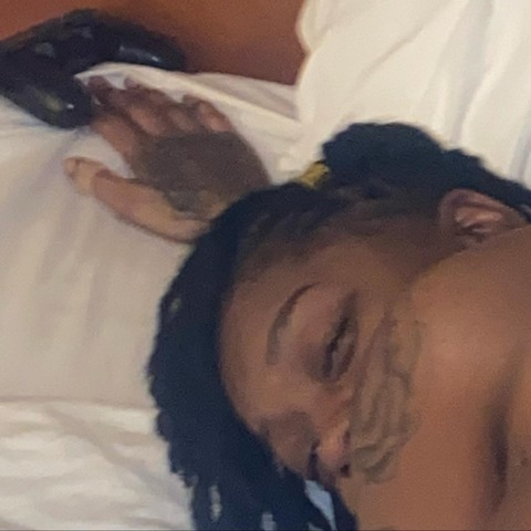 Leaked fineassruche header onlyfans leaked