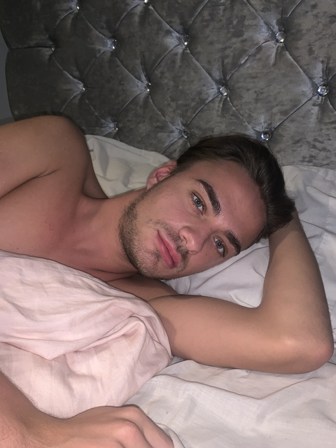 Leaked freddiebentley header onlyfans leaked
