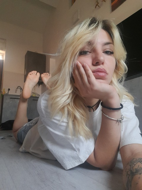 Leaked freeelaamiss23 header onlyfans leaked
