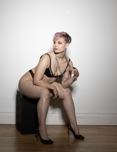 Leaked honeyblunt20 header onlyfans leaked