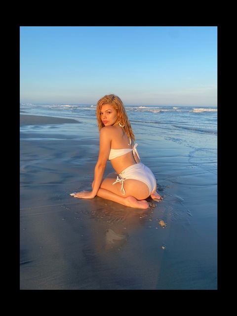 Leaked its.lilyy header onlyfans leaked