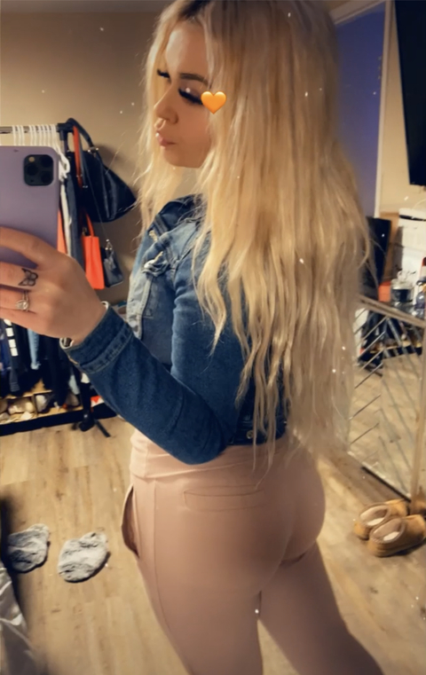 Leaked krissy2pretty header onlyfans leaked