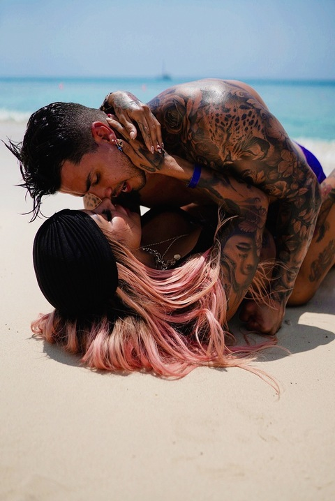 Leaked losvillalove header onlyfans leaked