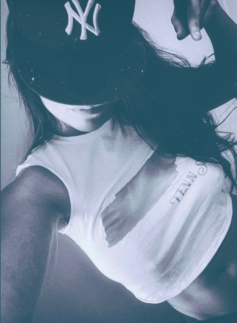 Leaked lovelovelivin header onlyfans leaked