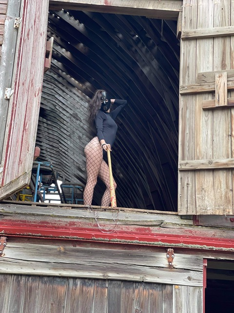 Leaked mamanika header onlyfans leaked