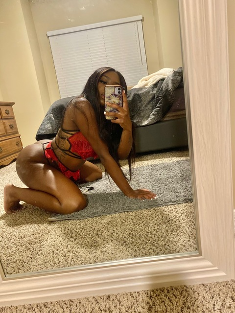 Leaked missmahogany header onlyfans leaked