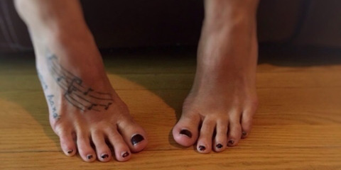 Leaked moistcupcakeit header onlyfans leaked