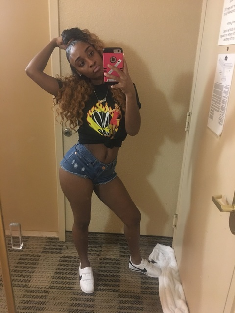 Leaked mollycyruss header onlyfans leaked