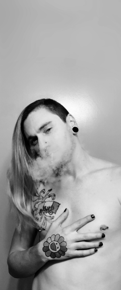 Leaked polyglamorousboi header onlyfans leaked