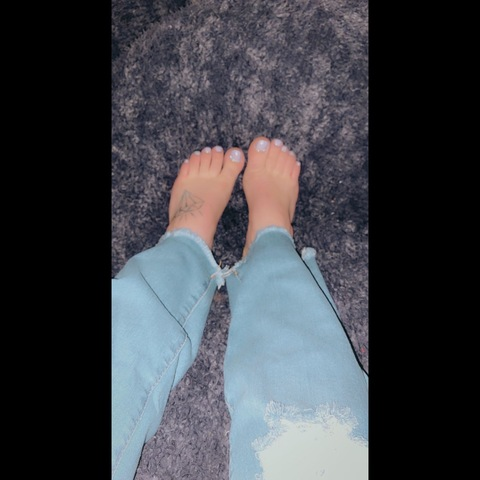 Leaked pretty_feet_4_your_sole header onlyfans leaked