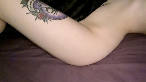 Leaked queenofthestars header onlyfans leaked