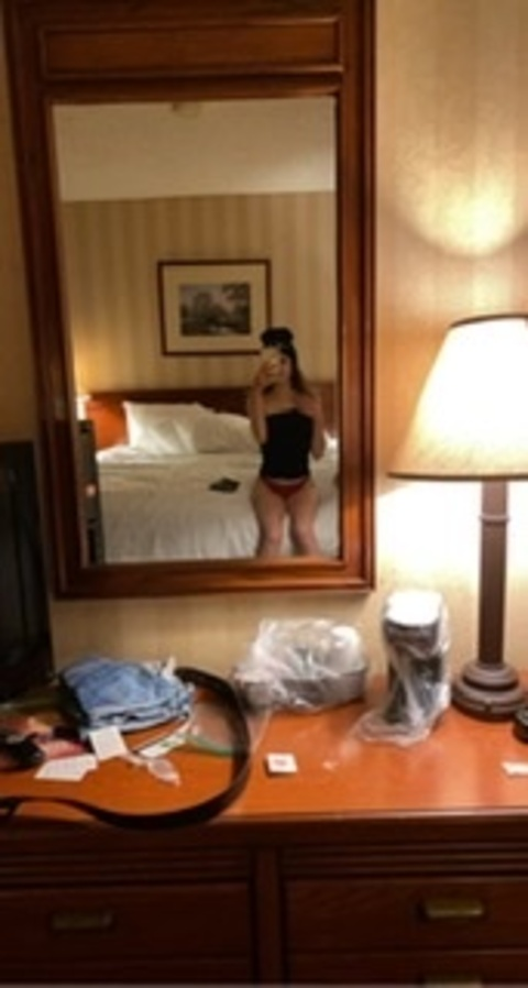 Leaked sassystellaaaaa header onlyfans leaked