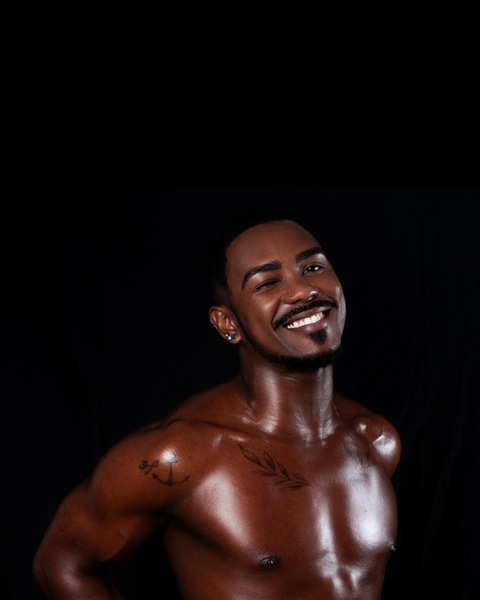 Leaked thomasblack23 header onlyfans leaked