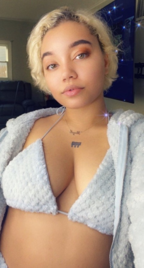 Leaked trixieluxe header onlyfans leaked