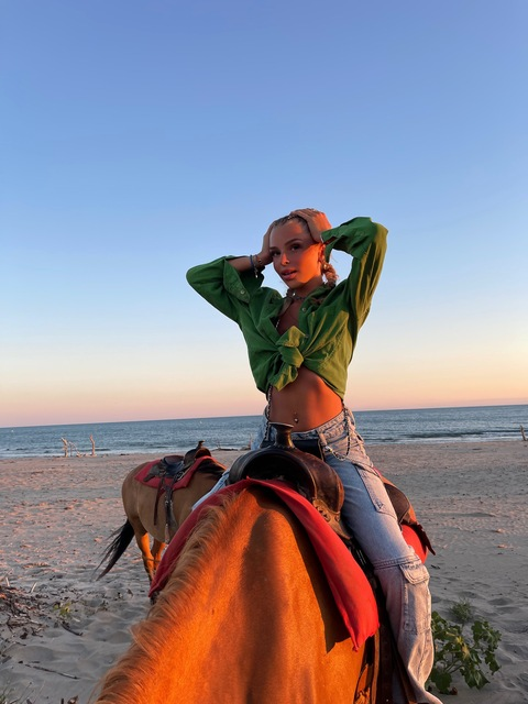 Leaked u264170206 header onlyfans leaked