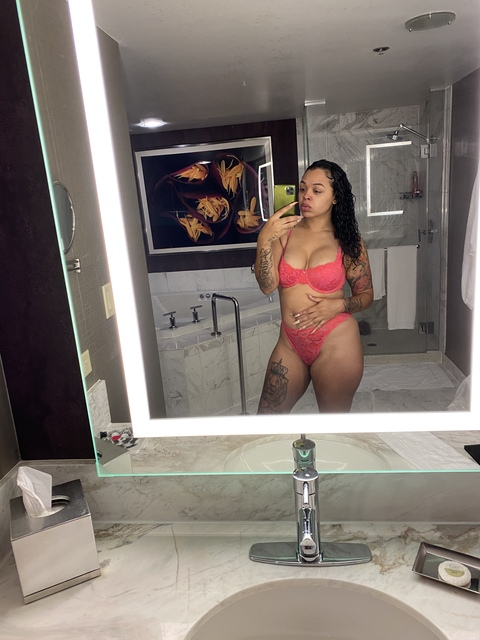 Leaked yellowyazzsexyass header onlyfans leaked