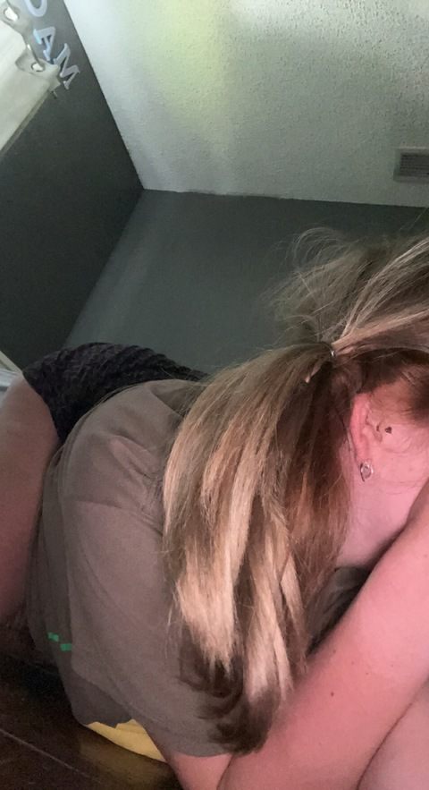 Leaked yourblondeprettygal header onlyfans leaked