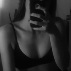 yourqueenemma OnlyFans Leaked 

 profile picture